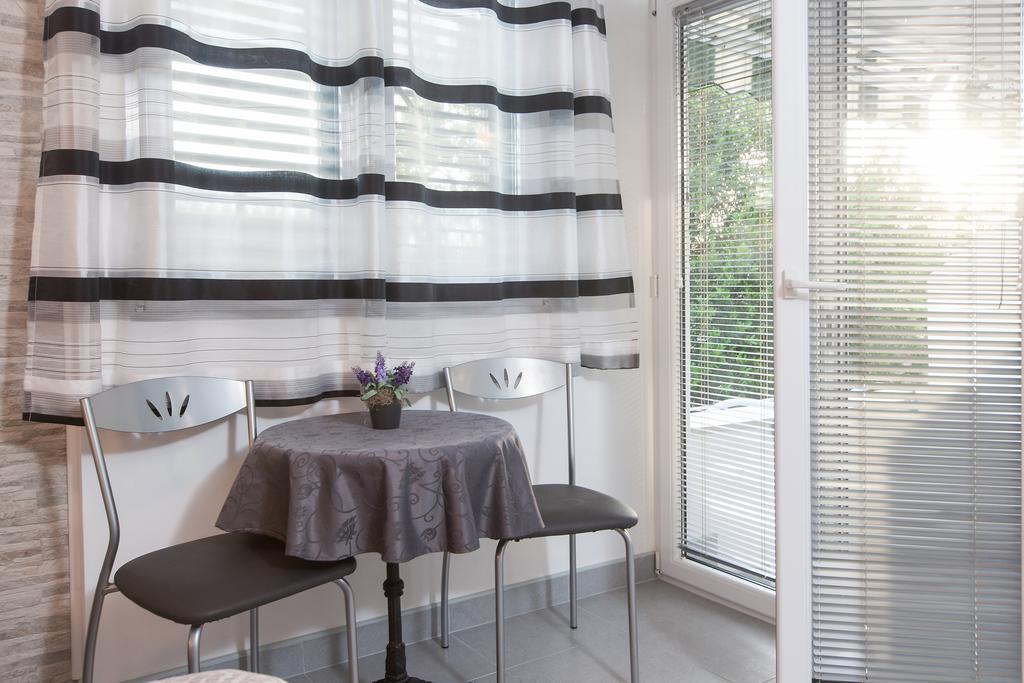 Apartments Smiljka Tucepi Phòng bức ảnh